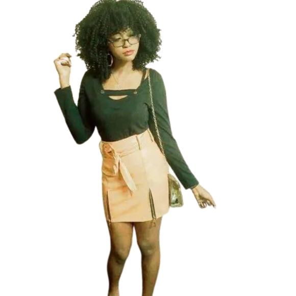 Black Sweater - Picture 3 of 3